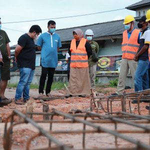 Tinjau Proyek Pembangunan Fisik,Rahma Harap Selesai Tepat Waktu