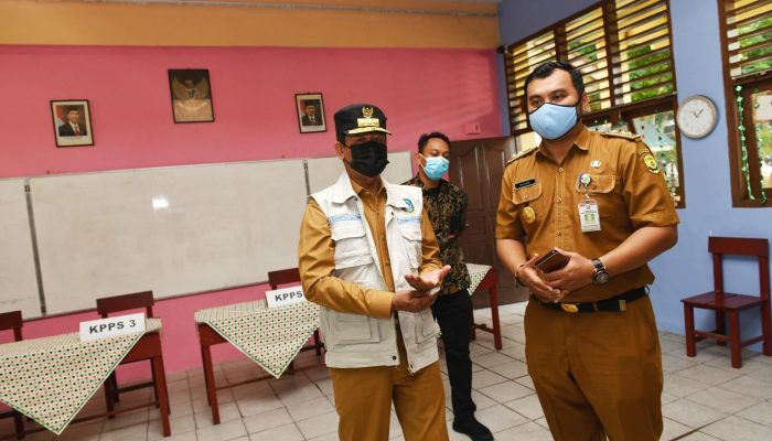 Pastikan Kesiapan Pelaksanaan Pilkada, Isdianto Tinjau TPS di Tanjungpinang