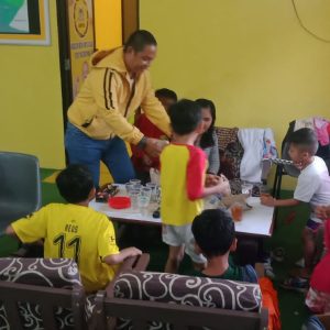 Korban Banjir Tanjungpinang Memilih Mengungsi di Kantor Golkar