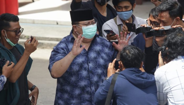 Hendri Akui KPK Pertanyakan Persoalan Lama