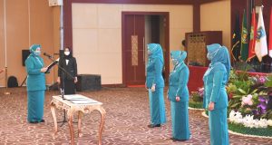 Dewi Kumalasari Lantik Tiga Ketua TP PKK Tiga Kabupaten