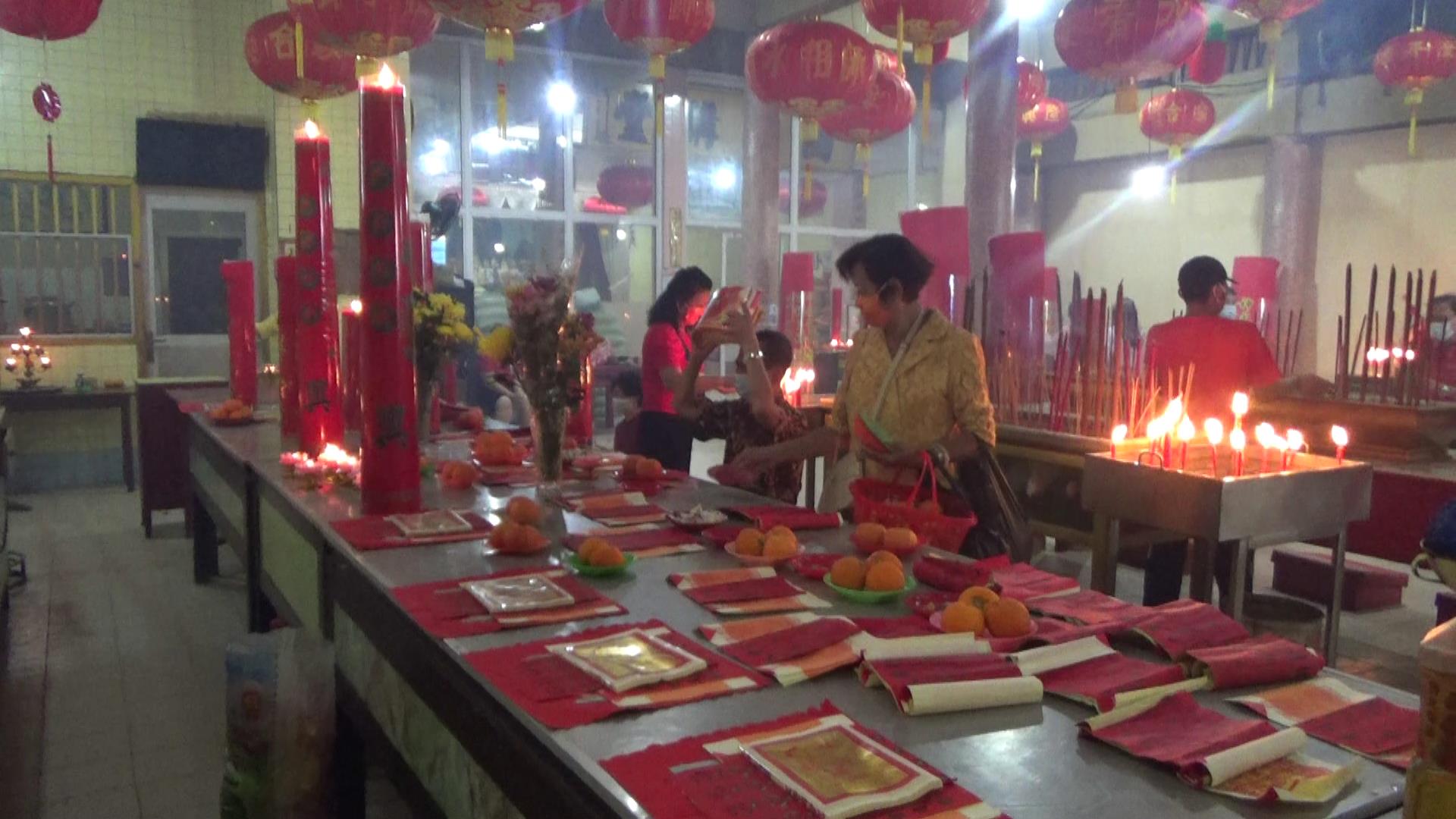 Vihara Bahtra Sasana Terapkan Prokes Pada Perayaan Imlek 2021