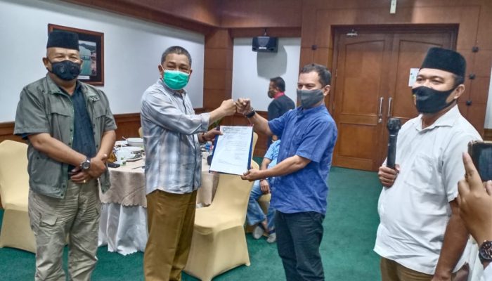 Tingkatkan PAD, Gubernur Kepri Launching Pungutan Perdana Retribusi Labuh Jangkar