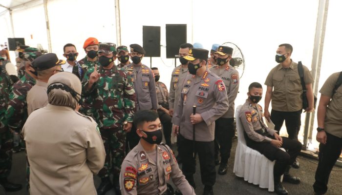 1000 Prajurit TNI Dan Personil Polri Di Kepri Suntik Vaksin Covid-19