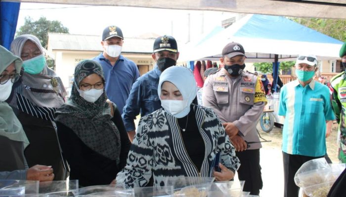 Rahma Bantu Kuali untuk Pelaku Usaha Keripik dan Peyek