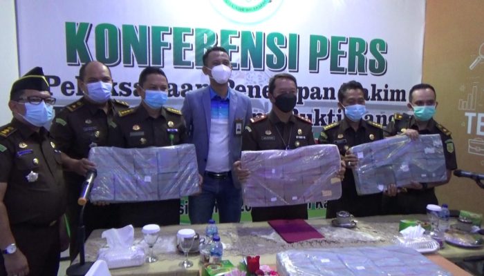 Ferdy Johanes Titipkan Uang Rp7,5 Miliar Ke Rekening Kejati Di BRI Tanjungpinang