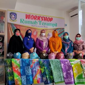 TP-PKK Kepri Resmikan Motif Batik Khas Kepri Bunga Raya 