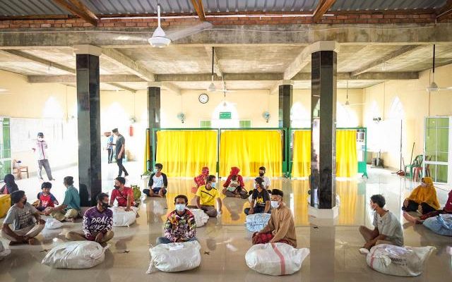 21 Nelayan Dan UMKM Terima Bantuan Peralatan