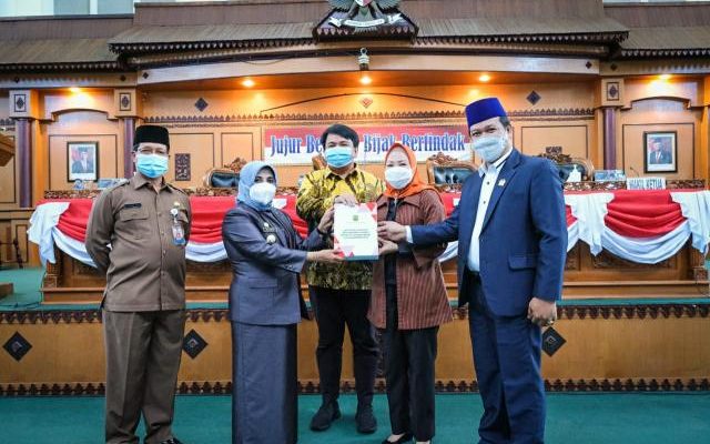 Walikota Tanjungpinang Sampaikan LKPJ Tahun Anggaran 2020