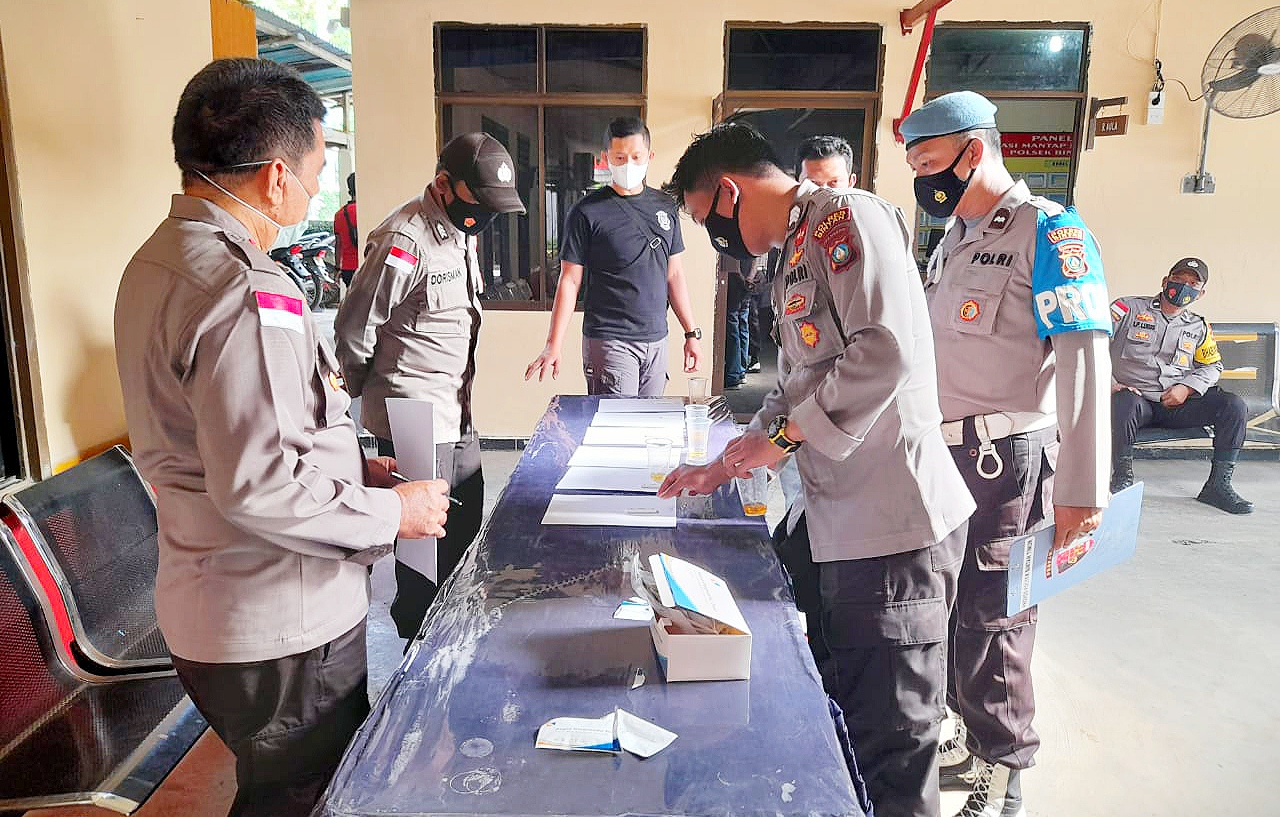 Personil Polsek Bintan Timur Tes Urine