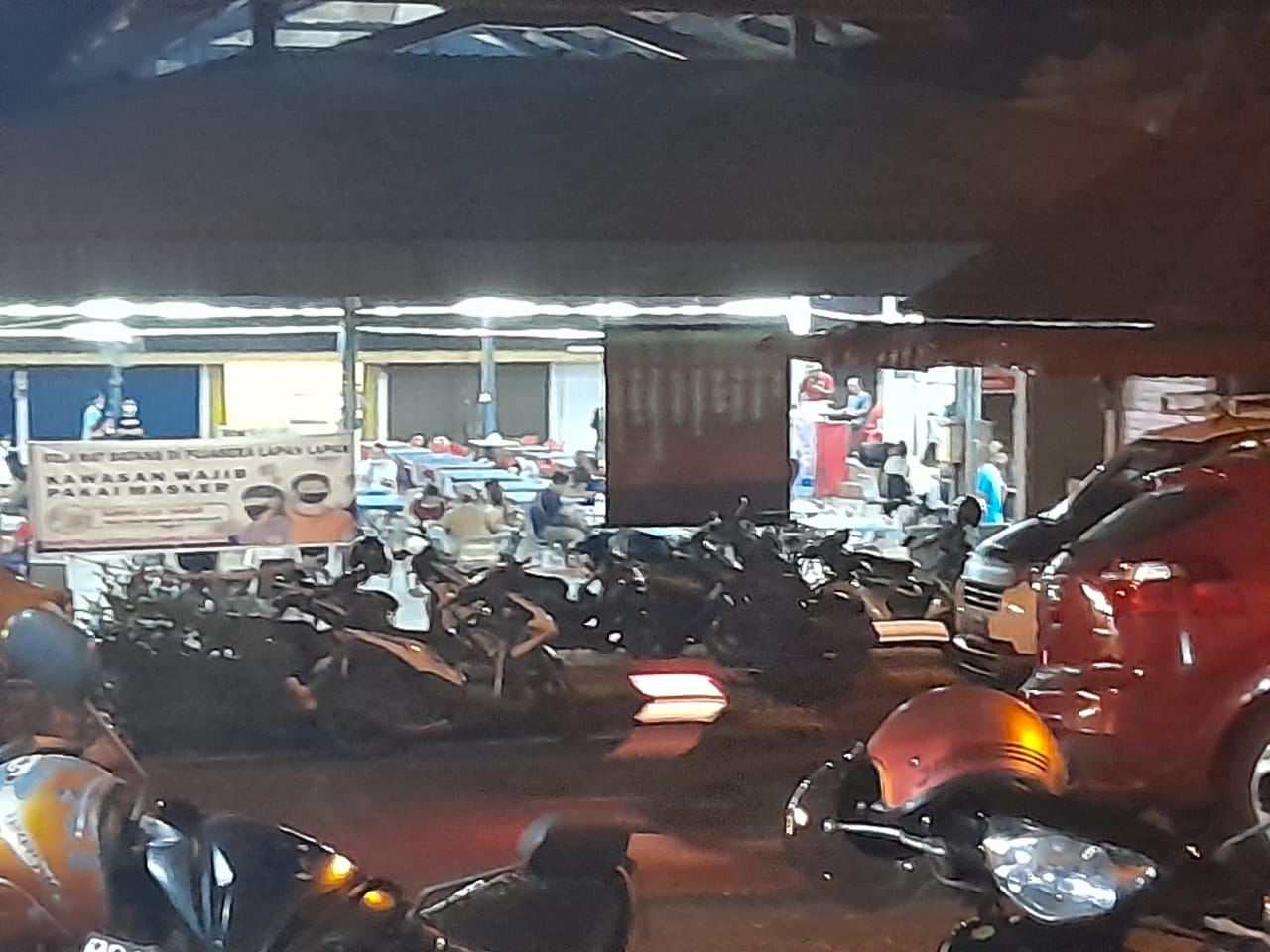 Kedai Kopi Dipaksa Tutup Kim Bebas Buka
