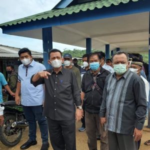 Berkunjung ke Mantang, Gubernur Ansar Ahmad Beri Oleh-Oleh Rehab Jalan Lingkar dan Dermaga