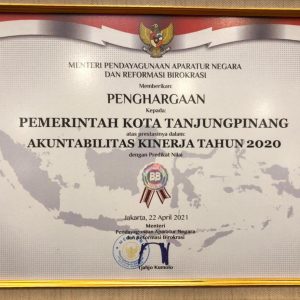 Pemko Tanjungpinang Terima Penghargaan SAKIP Predikat BB