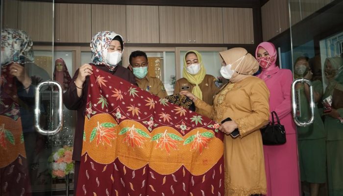 Galeri Puan Jelita Rumah Bagi IKM Dan Pengrajin Pasarkan Produk