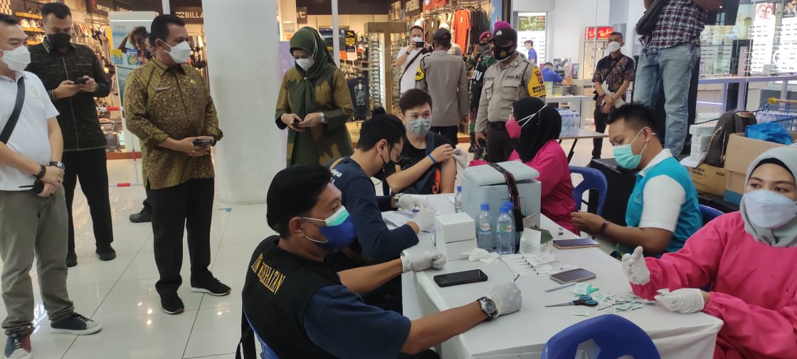 Gubernur Kepri Himbau Warga Tidak Takut Vaksinasi Covid-19