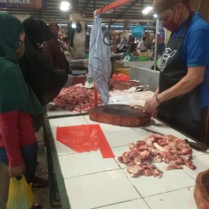 Jelang Idul Fitri, Aneka Produk Sapi Dipasarkan
