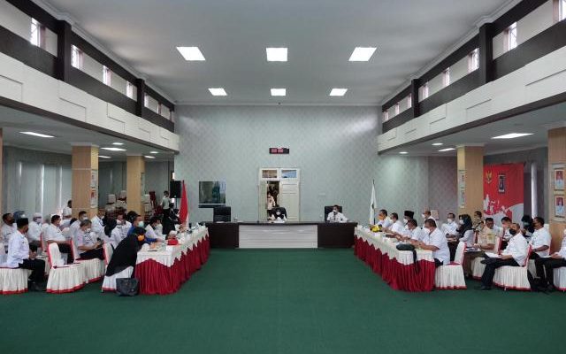 Tempat Makan dan Sejenisnya Diatas Jam 22.00 Boleh Layani Pesan Antar/Bawa Pulang