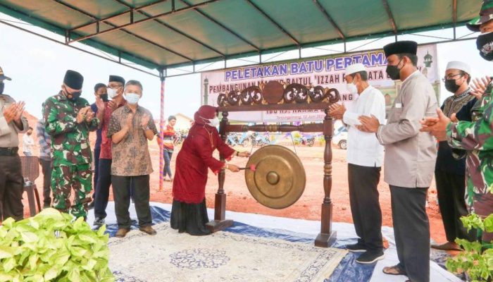 Rahma Peletakan Batu Pertama Masjid Baitul ‘Izzah Di Perumahan Permata Galaxy