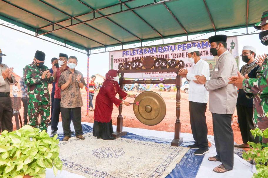 Rahma Peletakan Batu Pertama Masjid Baitul ‘Izzah Di Perumahan Permata Galaxy