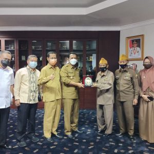 Pemprov Kepri Kucurkan Bantuan Bagi 470 Veteran