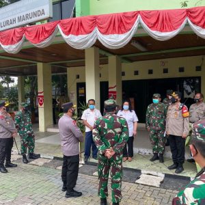 Panglima TNI dan Kapolri Tinjau Vaksinasi Massal Pekerja Pelabuhan Tanjung Priok