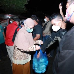 Dapur Umum Pemko Tanjungpinang Distribusikan Nasi Bungkus Untuk Warga