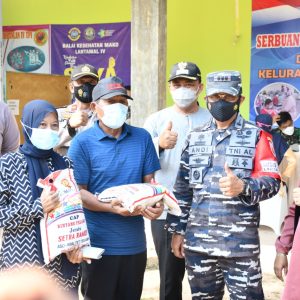 Serbuan Vaksin Lantamal IV Bagi Masyarakat Maritim Di Kampung Bahari Nusantara