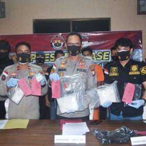 Polres Bintan Tangkap Pembawa 2 Kg Sabu dan Puluhan Pil Ectasy Asal Malaysia