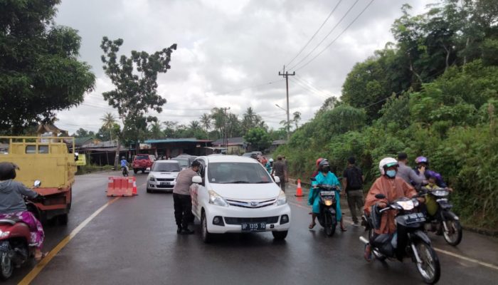 PPKM Darurat Diberlakukan, Dilakukan  Penyekatan Dan Periksaan Di Perbatasan Tanjungpinang