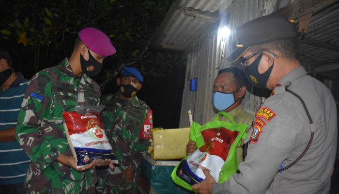 Polres Tanjungpinang Gelar Patroli Dan Bagikan Bansos