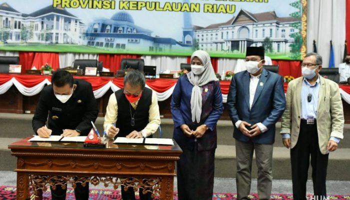 Gubernur Ansar Tentang Pengelolaan Keuangan Daerah