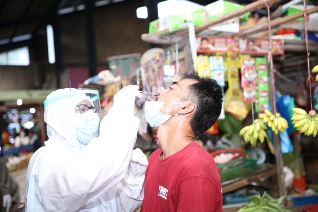 Razia Rapid Antigen Di Pasar Bincen 12 Orang Positif Covid-19