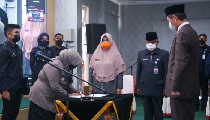 Walikota Lantik 51 Pejabat Pemko Tanjungpinang