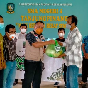 Setetes Air Dari Seekor Semut Untuk Bertahan Di Tengah Pandemi Covid-19