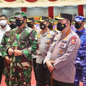 Kapolri Minta Warga Mau Dirawat di Tempat Isolasi Terpusat