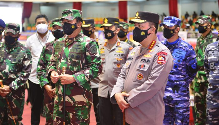 Kapolri Minta Warga Mau Dirawat di Tempat Isolasi Terpusat