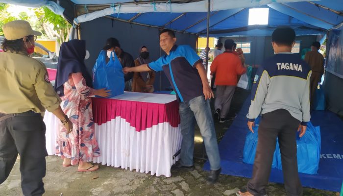 Kasus COVID-19 Turun, Nasi Kotak untuk Pasien Isoman Berkurang