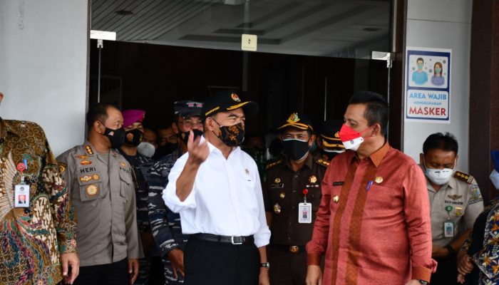 Tinjau Kelayakan Beras Bansos, Menko Bidang PMK RI Kunker Di Tanjungpinang