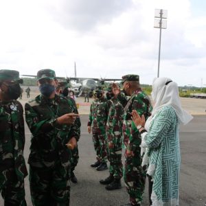 Pangkogabwilhan I Yang Baru Tiba Di Tanjungpinang, Disambut Wadanlantamal IV