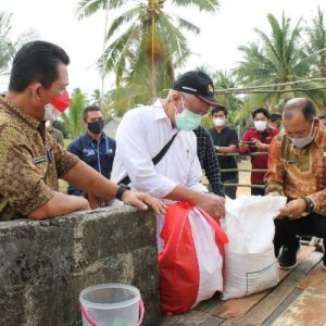 Kemenko PMK Tinjau Beras Bansos Di Bintan, Gubernur Kepri: Bakal Data Ulang Penerima Bansos