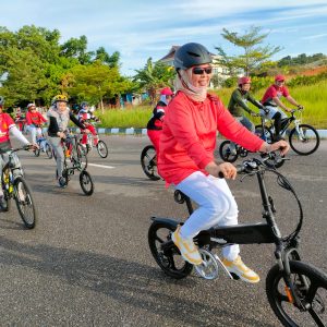 Dewi Kumalasari Gowes Sehat Bersama ICMI Orda Tanjungpinang
