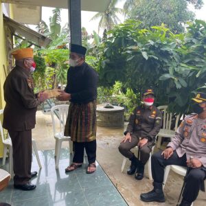Pemkab Bintan Bersama Forkopimda Berikan Tali Asih Veteran 