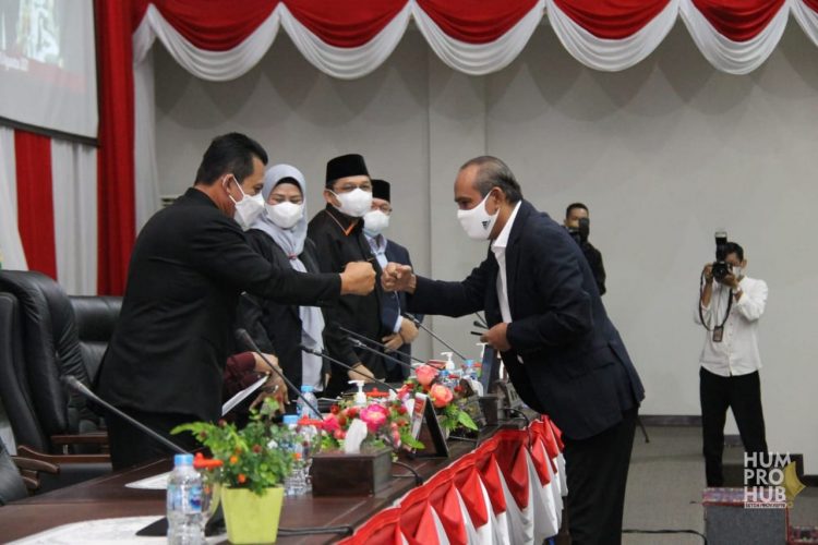 Perda OPD Disahkan DPRD Kepri, Disperindag Gabung Dinas Koperasi Dan UMKM