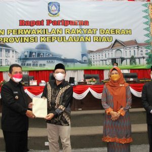 Gubernur Ansar Sampaikan KUA PPAS ke DPRD Kepri