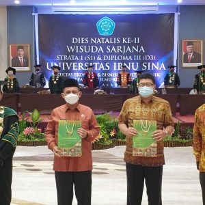 Dies Natalis dan Sidang Senat Terbuka Universitas Ibnu Sina, Gubernur Ansar : Ciptakan Peluang Usaha