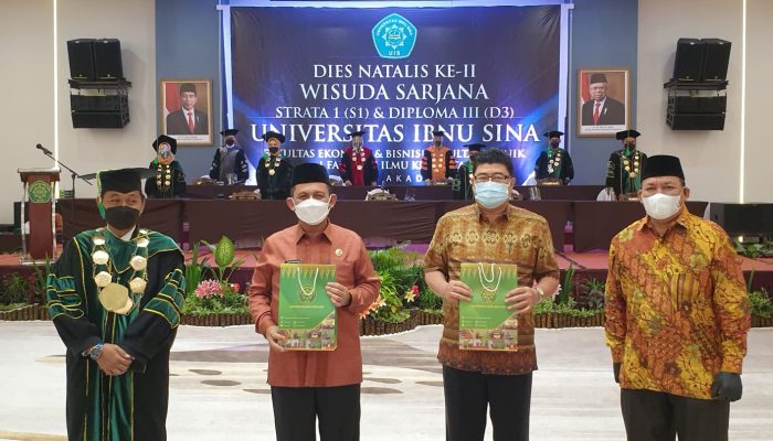 Dies Natalis dan Sidang Senat Terbuka Universitas Ibnu Sina, Gubernur Ansar : Ciptakan Peluang Usaha