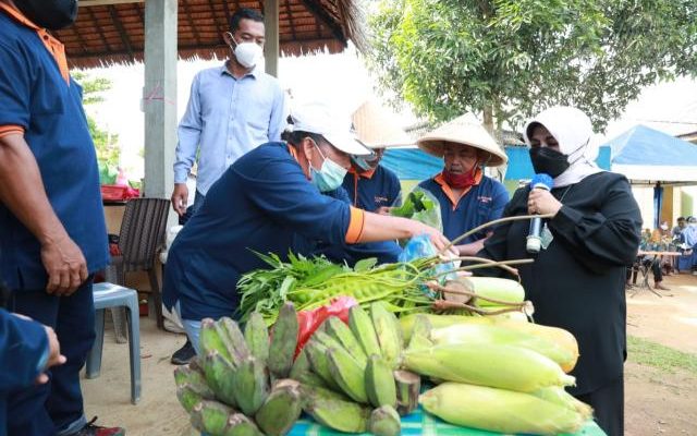 Walikota Dan OPD Borong Produk Lokal Di Gerai Pangan
