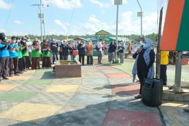 Hari Bersih Dunia, Rahma Ajak Warga Pilah Sampah Untuk Daur Ulang