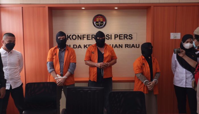 Polda Kepri Amankan 3 Tersangka Money Laundering Di Perbankan