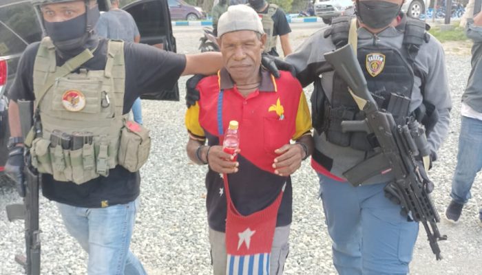 Satgas Nemangkawi Tangkap KKB Gigen Telenggeng Sita 3 Pucuk Senpi